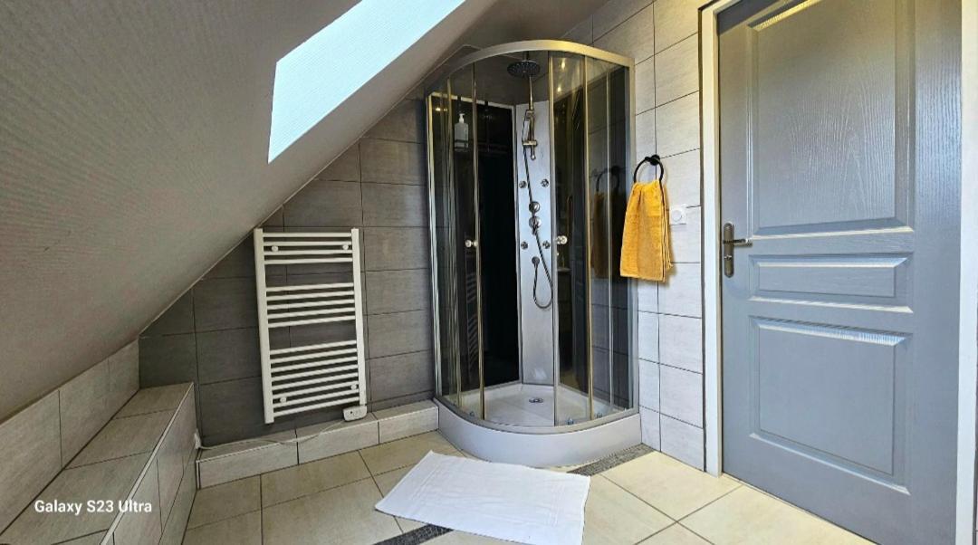 Madame Hotel Clerey Luaran gambar